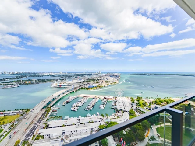 398 NE 5th St # 4210, Miami FL 33132