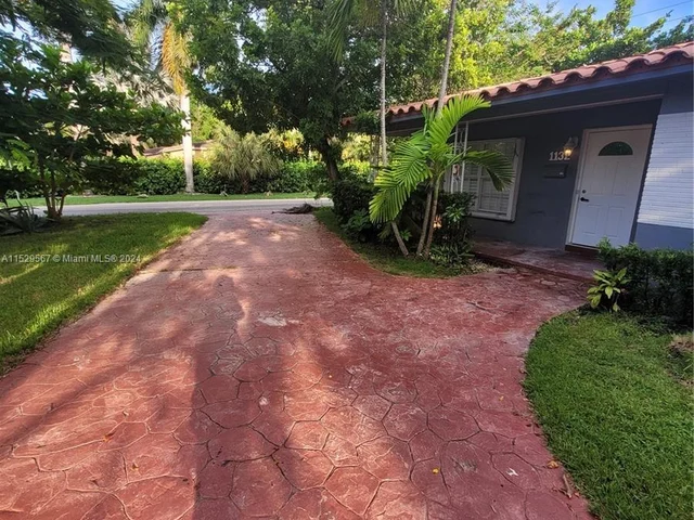 1132 Moffett St, Hallandale Beach FL 33009