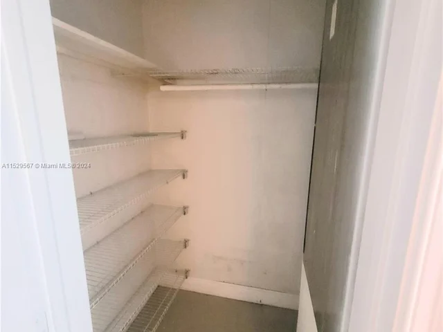 1132 Moffett St, Hallandale Beach FL 33009