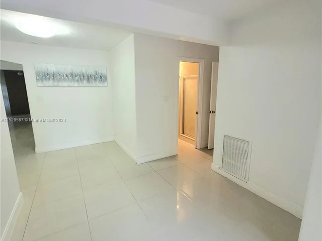 1132 Moffett St, Hallandale Beach FL 33009