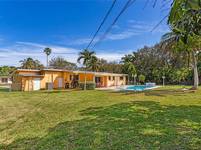 9500 SW 81st Ave, Miami FL 33156