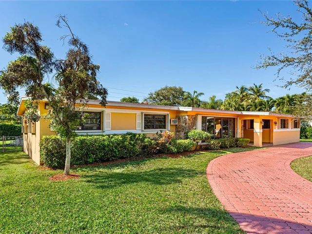 9500 SW 81st Ave, Miami FL 33156