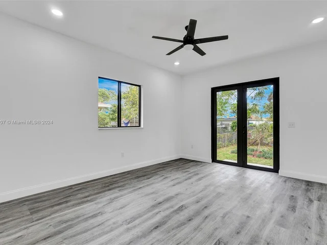 108 NW 1st Ave, Hallandale Beach FL 33009