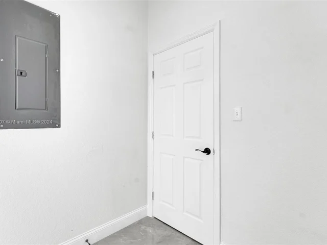 108 NW 1st Ave, Hallandale Beach FL 33009