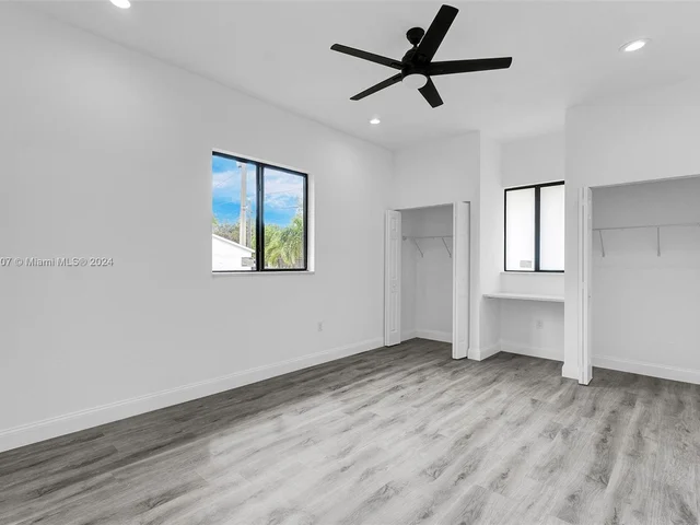 108 NW 1st Ave, Hallandale Beach FL 33009