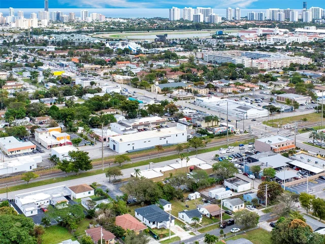 108 NW 1st Ave, Hallandale Beach FL 33009