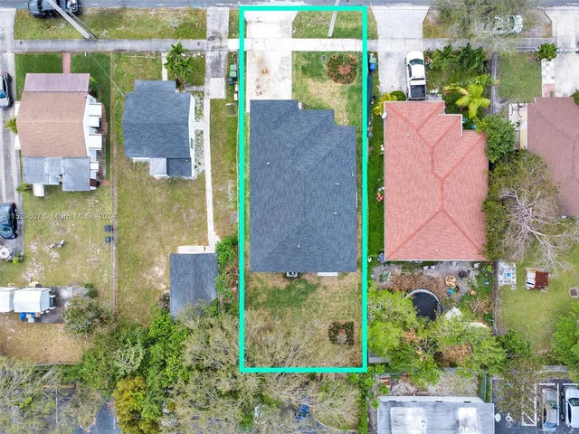 108 NW 1st Ave, Hallandale Beach FL 33009