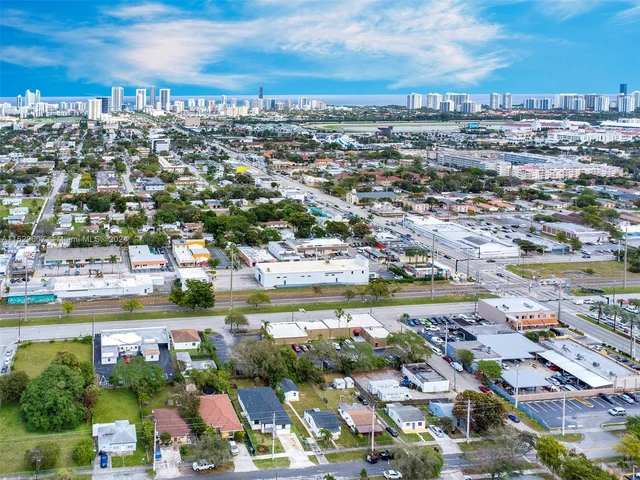 108 NW 1st Ave, Hallandale Beach FL 33009