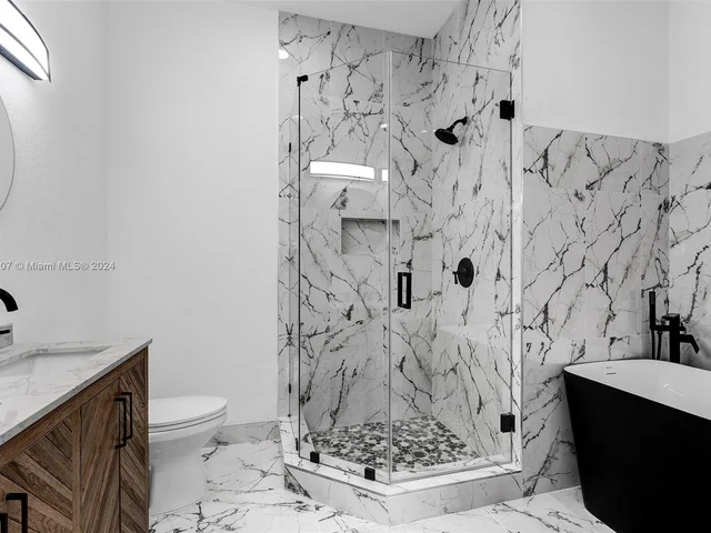 108 NW 1st Ave, Hallandale Beach FL 33009