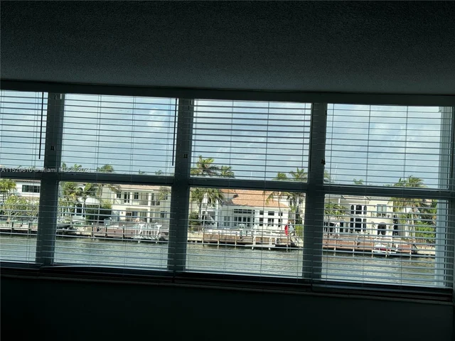 1410 S Ocean Dr # 305, Hollywood FL 33019