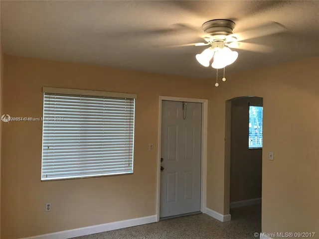 41 NW 76th Ave # 0, Miami FL 33126