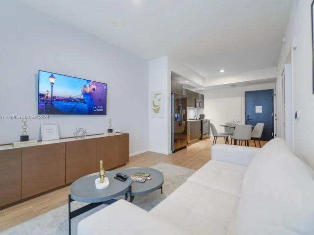 398 NE 5th St # 4210, Miami FL 33132