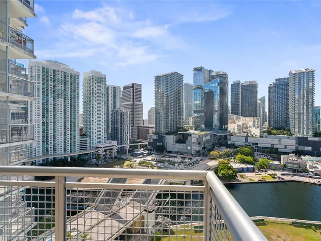 350 S Miami Ave # 2210, Miami FL 33130