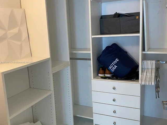 495 Brickell Avenue # 4006, Miami FL 33131