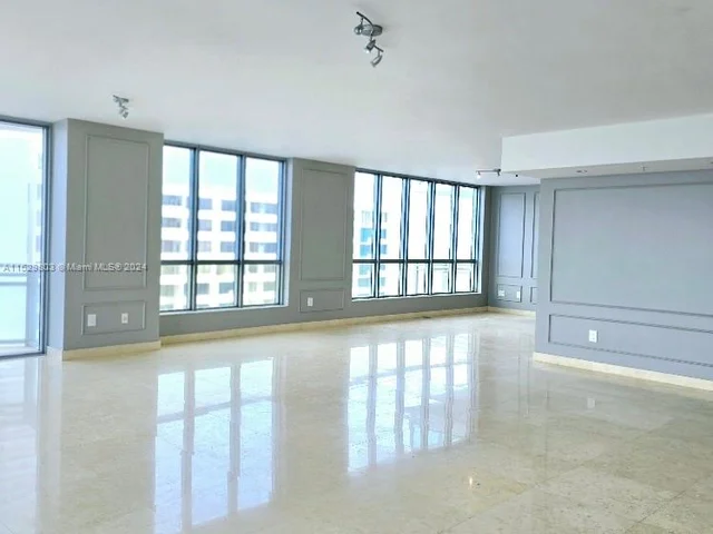 3535 S Ocean Dr # 1206, Hollywood FL 33019