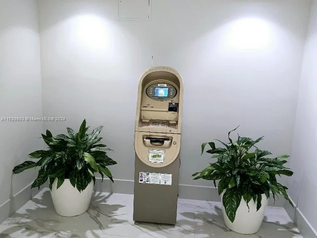 3535 S Ocean Dr # 1206, Hollywood FL 33019