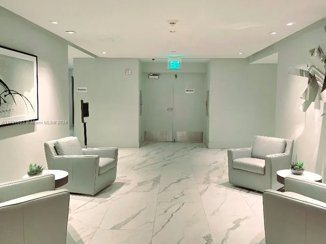 3535 S Ocean Dr # 1206, Hollywood FL 33019