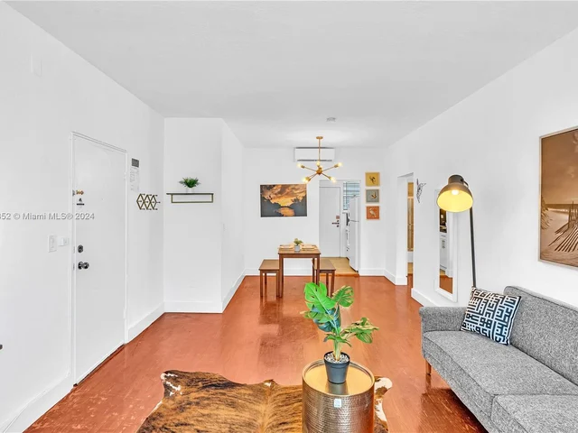 3920 Garden Ave # 16, Miami Beach FL 33140