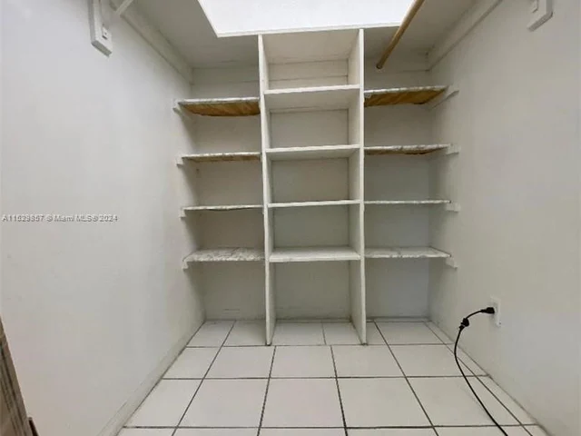 1855 Plunkett St # 101, Hollywood FL 33020