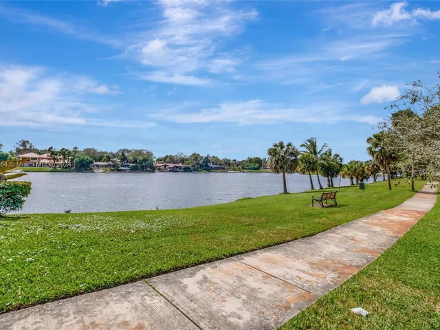 6951 Loch Ness Dr, Miami Lakes FL 33014