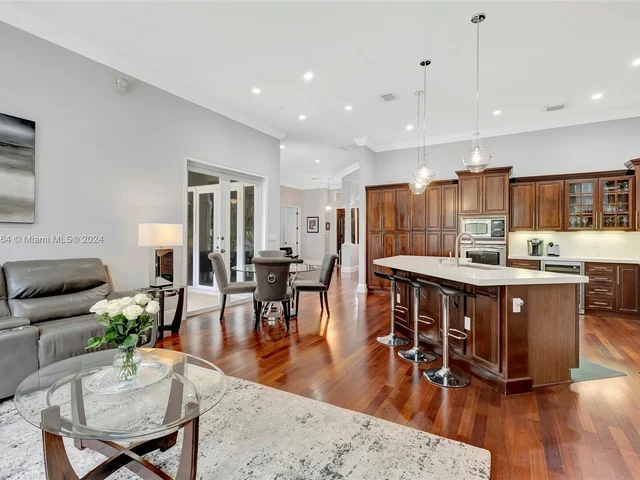 6951 Loch Ness Dr, Miami Lakes FL 33014