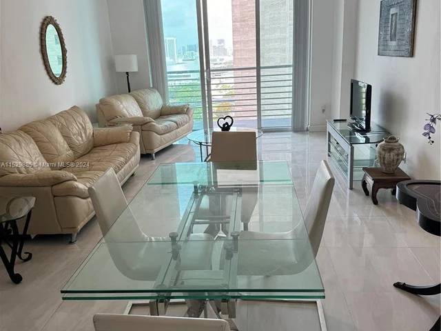335 S Biscayne Blvd # 2900, Miami FL 33131
