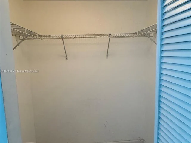 335 S Biscayne Blvd # 2900, Miami FL 33131