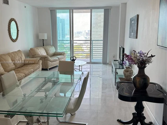 335 S Biscayne Blvd # 2900, Miami FL 33131