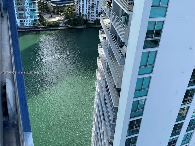 335 S Biscayne Blvd # 2900, Miami FL 33131