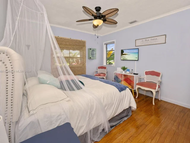 1701 Fletcher St, Hollywood FL 33020