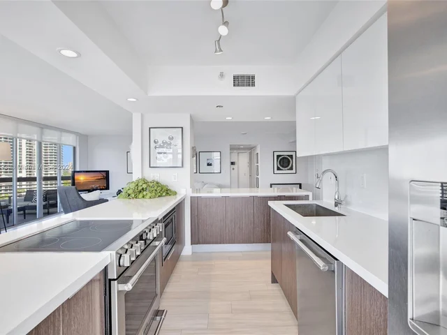 19101 Mystic Pointe Dr # 1501, Aventura FL 33180