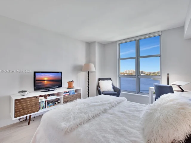 19101 Mystic Pointe Dr # 1501, Aventura FL 33180