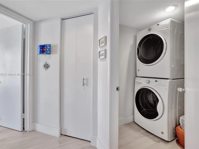 19101 Mystic Pointe Dr # 1501, Aventura FL 33180