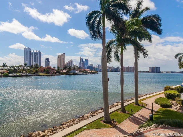 19101 Mystic Pointe Dr # 1501, Aventura FL 33180