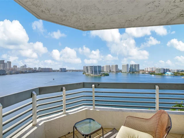 19101 Mystic Pointe Dr # 1501, Aventura FL 33180