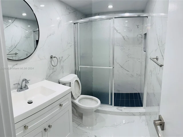 18601 NE 14th Ave # 111, Miami FL 33179