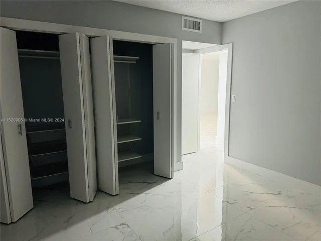 18601 NE 14th Ave # 111, Miami FL 33179