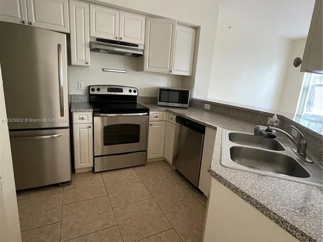 6304 W Sample Rd # 6304, Coral Springs FL 33067