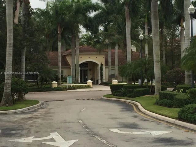 6304 W Sample Rd # 6304, Coral Springs FL 33067