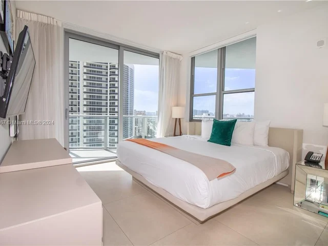 4111 S Ocean Dr # 1911, Hollywood FL 33019