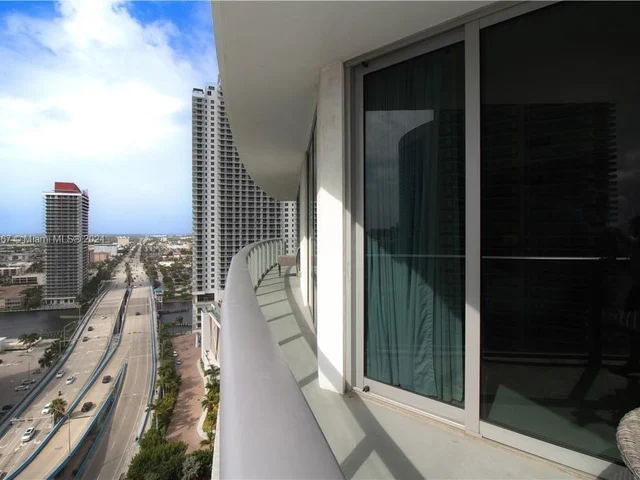 4111 S Ocean Dr # 1911, Hollywood FL 33019