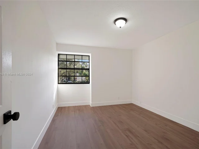 6411 NW 50th St, Coral Springs FL 33067