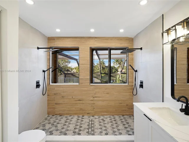 6411 NW 50th St, Coral Springs FL 33067