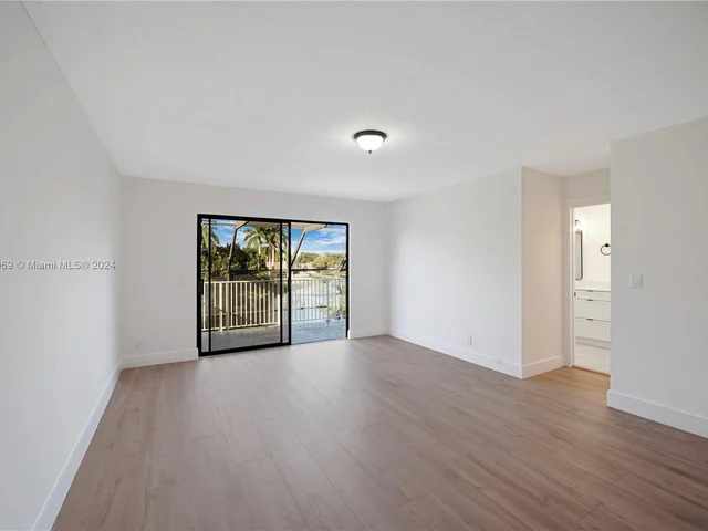 6411 NW 50th St, Coral Springs FL 33067