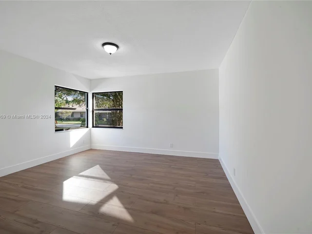 6411 NW 50th St, Coral Springs FL 33067