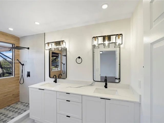 6411 NW 50th St, Coral Springs FL 33067