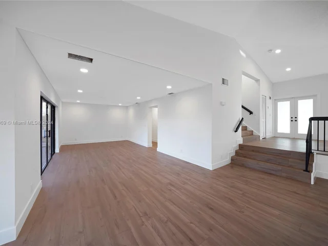 6411 NW 50th St, Coral Springs FL 33067