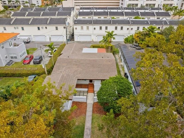 535 ALMERIA AVENUE # 1, Coral Gables FL 33134