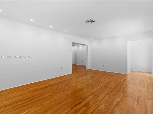 535 ALMERIA AVENUE # 1, Coral Gables FL 33134