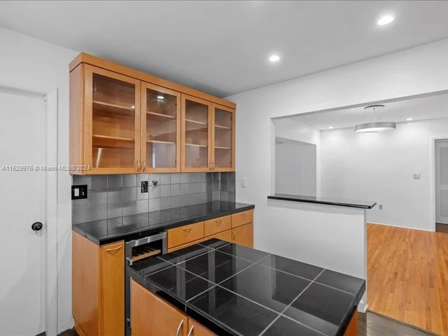 535 ALMERIA AVENUE # 1, Coral Gables FL 33134